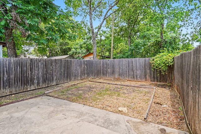 1811 Lipscomb Street, Fort Worth, TX 76110