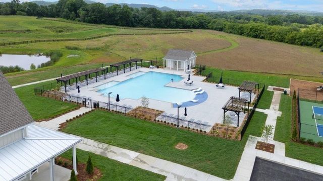 7532 Sutcliff Drive, College Grove, TN 37046