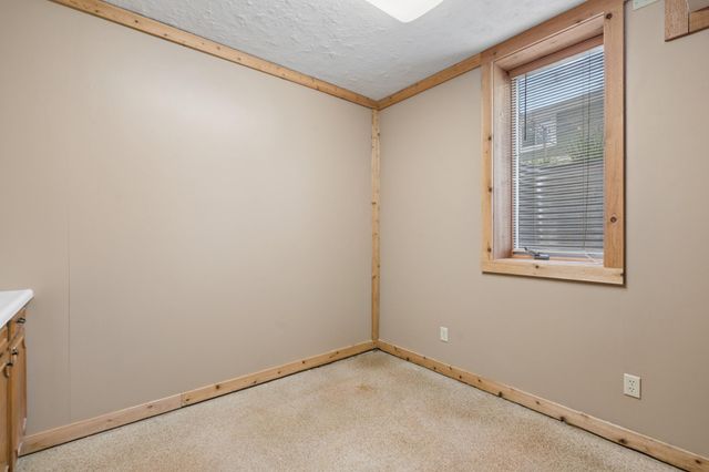 503 Laredo Lane, Chanhassen, MN 55317