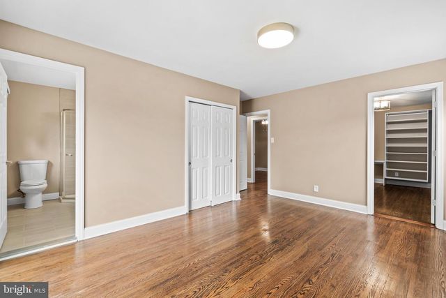 122 OXFORD PL, Mount Laurel, NJ 08054