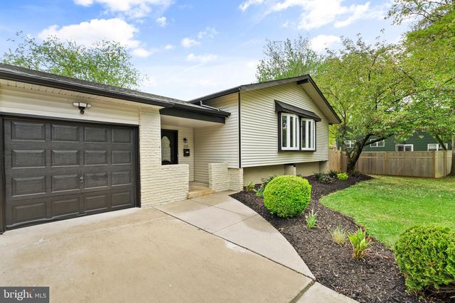 122 OXFORD PL, Mount Laurel, NJ 08054