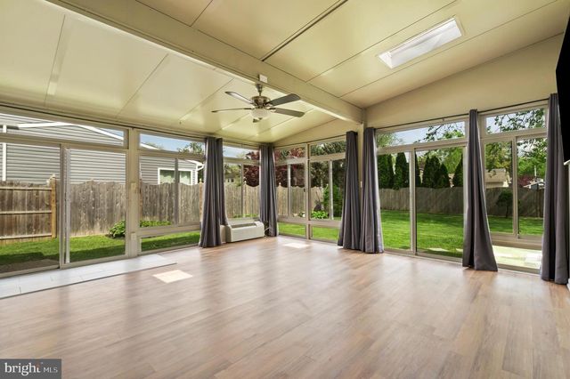 122 OXFORD PL, Mount Laurel, NJ 08054