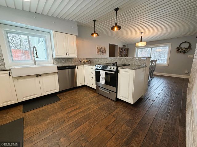 9950 Credit River Boulevard, Prior Lake, MN 55372