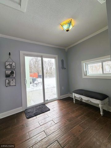 9950 Credit River Boulevard, Prior Lake, MN 55372