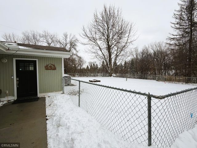 9950 Credit River Boulevard, Prior Lake, MN 55372