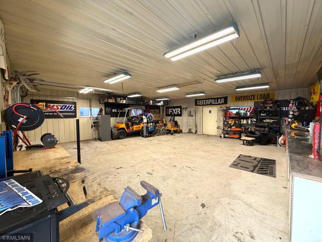 9950 Credit River Boulevard, Prior Lake, MN 55372