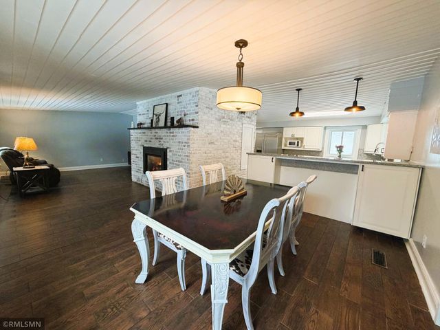 9950 Credit River Boulevard, Prior Lake, MN 55372