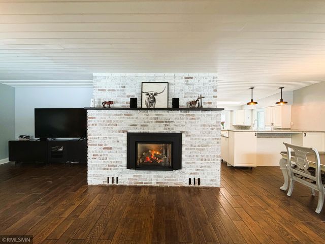 9950 Credit River Boulevard, Prior Lake, MN 55372