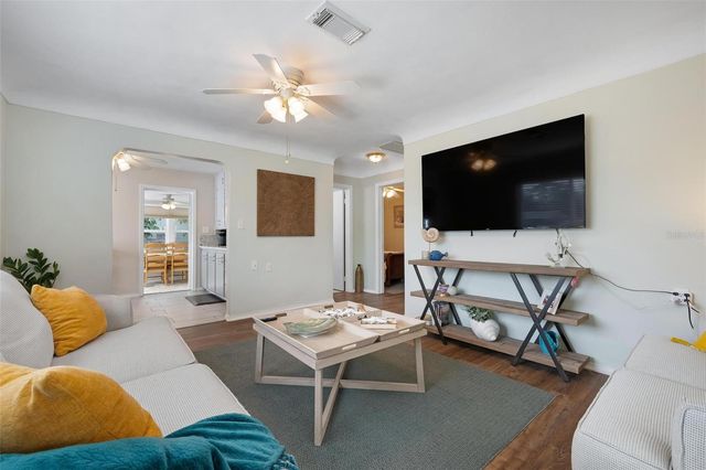 850 S BROADWAY, Englewood, FL 34223