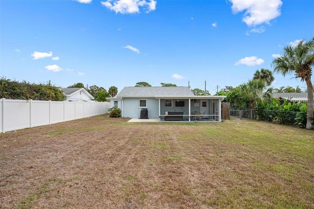 850 S BROADWAY, Englewood, FL 34223