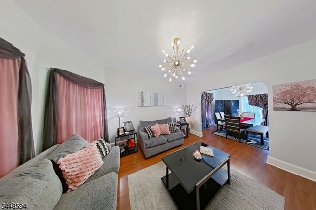 229 E 1St St, Clifton City, NJ 07011