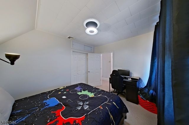 229 E 1St St, Clifton City, NJ 07011