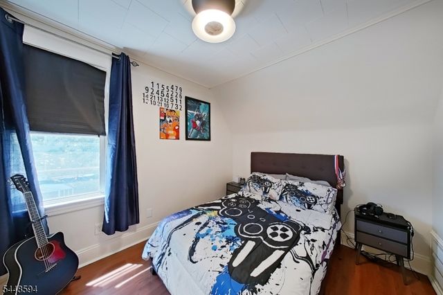 229 E 1St St, Clifton City, NJ 07011