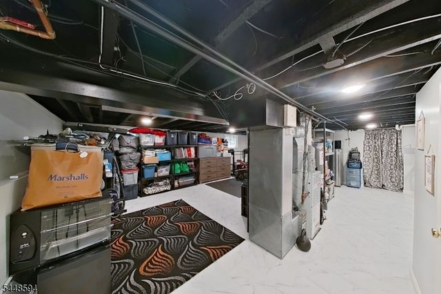 229 E 1St St, Clifton City, NJ 07011