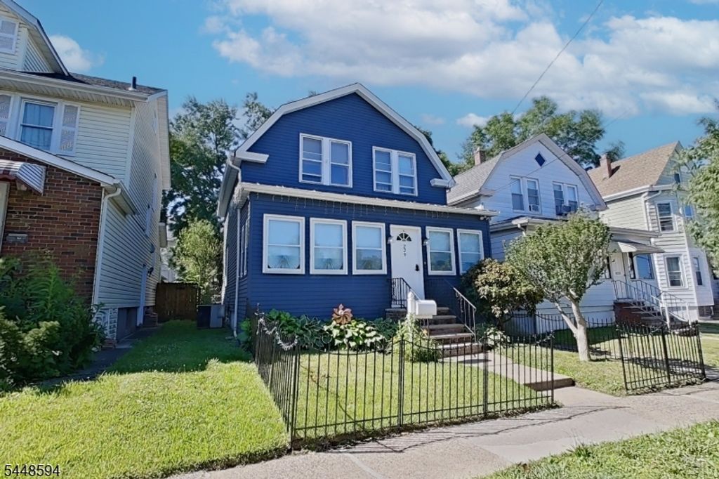 229 E 1St St, Clifton City, NJ 07011