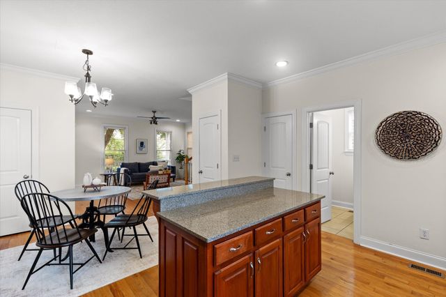1063 Park Avenue, Chattanooga, TN 37403