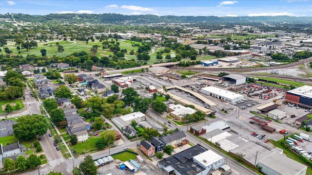 1063 Park Avenue, Chattanooga, TN 37403