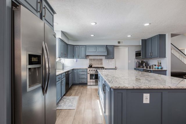 8804 Fremont Ellis Court NE, Albuquerque, NM 87122