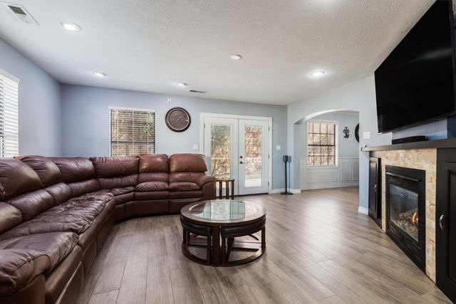 8804 Fremont Ellis Court NE, Albuquerque, NM 87122