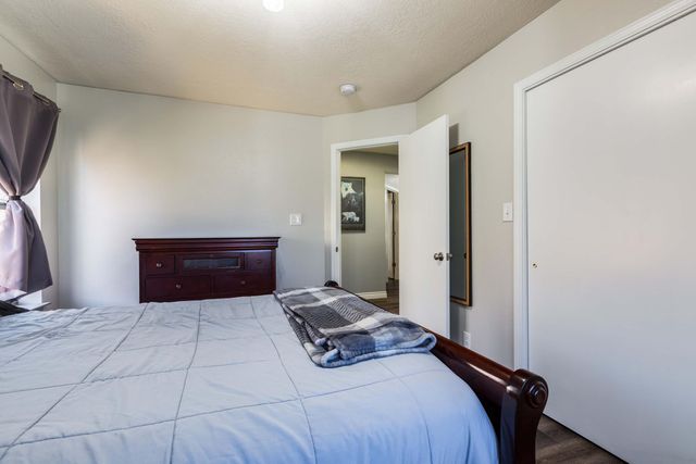 8804 Fremont Ellis Court NE, Albuquerque, NM 87122