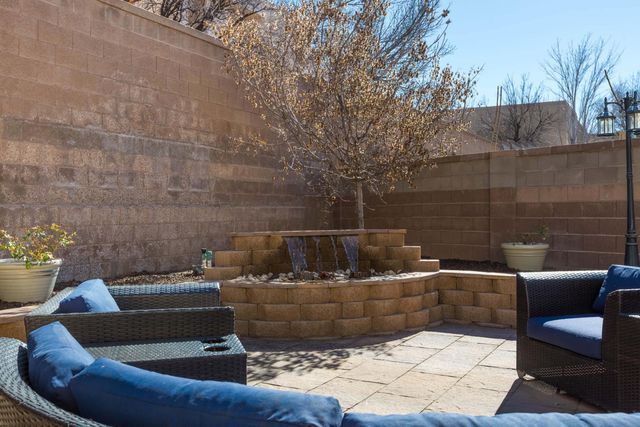 8804 Fremont Ellis Court NE, Albuquerque, NM 87122