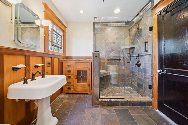 216 W MICHIGAN AVENUE, Deland, FL 32720