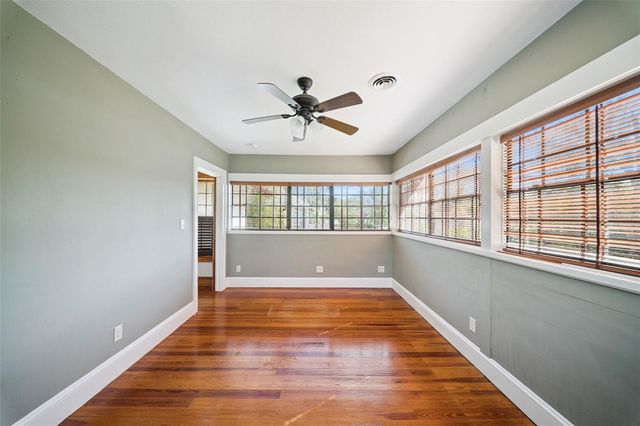 216 W MICHIGAN AVENUE, Deland, FL 32720