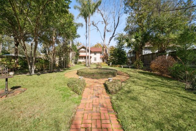 216 W MICHIGAN AVENUE, Deland, FL 32720