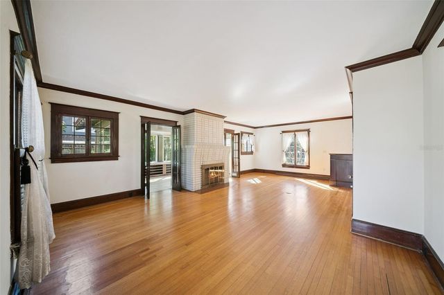 216 W MICHIGAN AVENUE, Deland, FL 32720