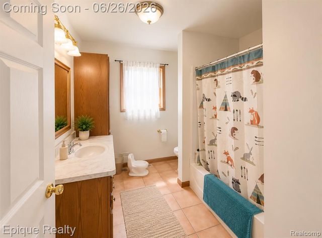 22400 Martinsville Road, Belleville, MI 48111