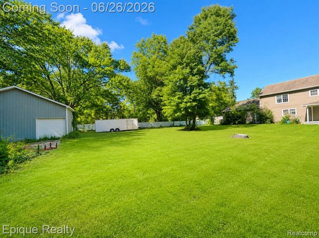 22400 Martinsville Road, Belleville, MI 48111