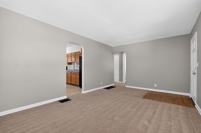 1001 Beechwood Road, Columbus, OH 43227