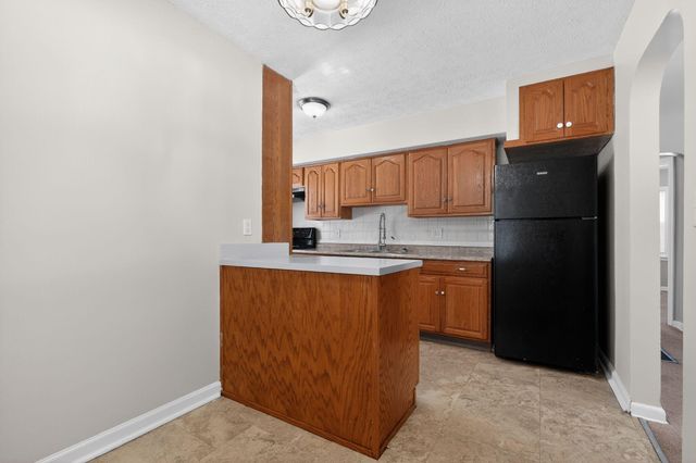 1001 Beechwood Road, Columbus, OH 43227