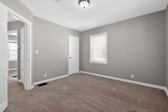 1001 Beechwood Road, Columbus, OH 43227