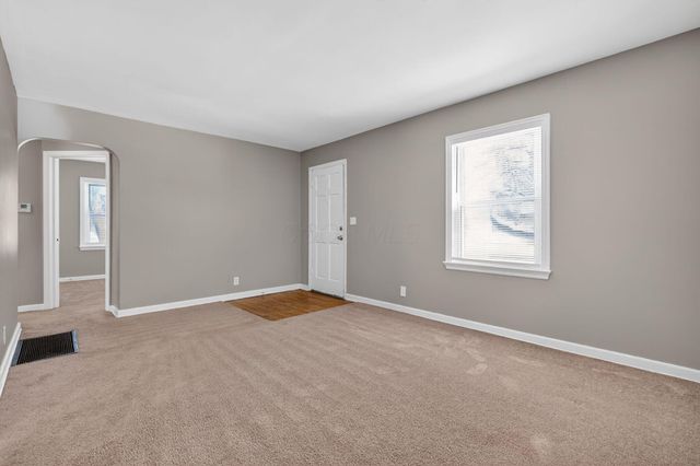 1001 Beechwood Road, Columbus, OH 43227