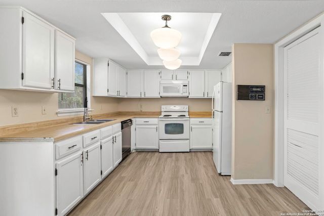 3335 Jenkins, San Antonio, TX 78247