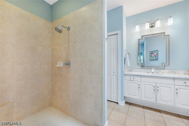 682 Catamaran CT, Naples, FL 34110