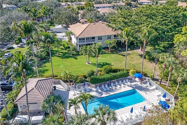682 Catamaran CT, Naples, FL 34110
