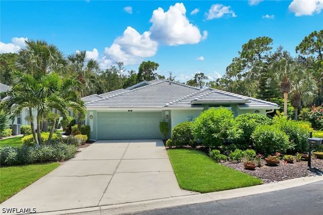 682 Catamaran CT, Naples, FL 34110