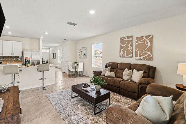 1956 EGRET MEADOWS AVENUE, Kissimmee, FL 34744