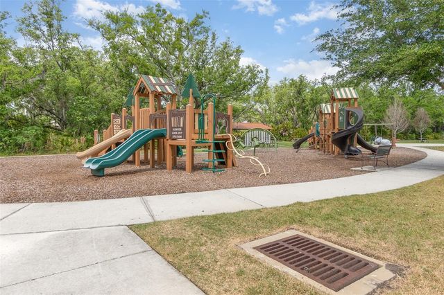 1956 EGRET MEADOWS AVENUE, Kissimmee, FL 34744