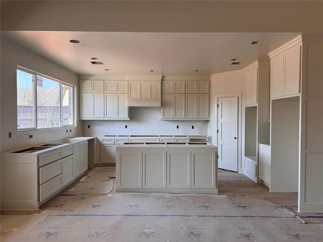 12701 Cobblestone Curve Road, Oklahoma City, OK 73142