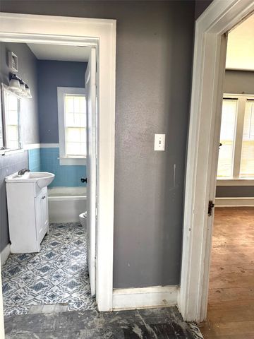 1501 Proctor, Waco, TX 76708