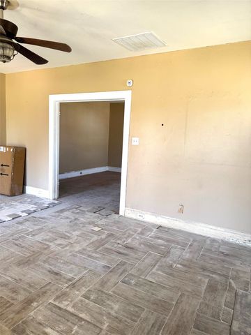 1501 Proctor, Waco, TX 76708