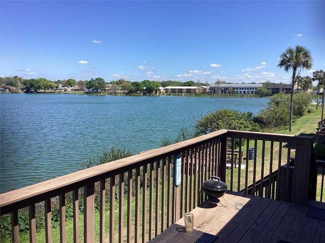 1920 E EDGEWOOD DRIVE J8, Lakeland, FL 33803