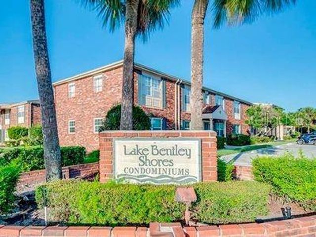 1920 E EDGEWOOD DRIVE J8, Lakeland, FL 33803