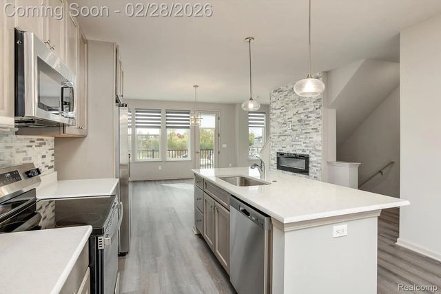 2147 PARK Drive, Pittsfield Charter Township, MI 48103