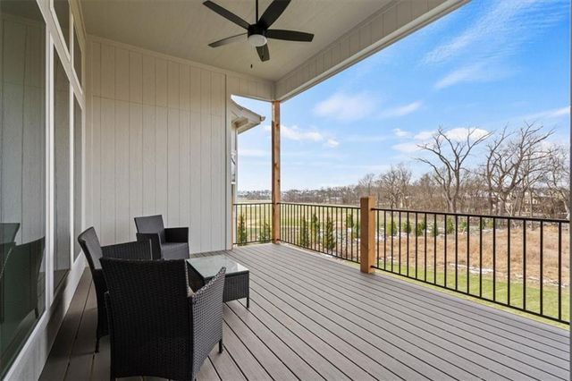 4446 Tee Box Drive, Basehor, KS 66007