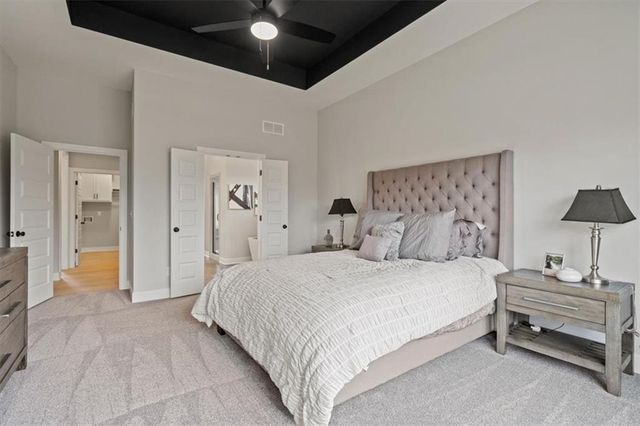 4446 Tee Box Drive, Basehor, KS 66007