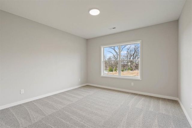 4446 Tee Box Drive, Basehor, KS 66007